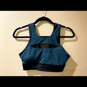 Lululemon bra size 6 green and black